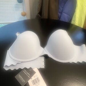Parisian Works White Scalloped Edge Push-Up Underwire Bra